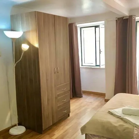 Apartamento Casas Com Graca With City View